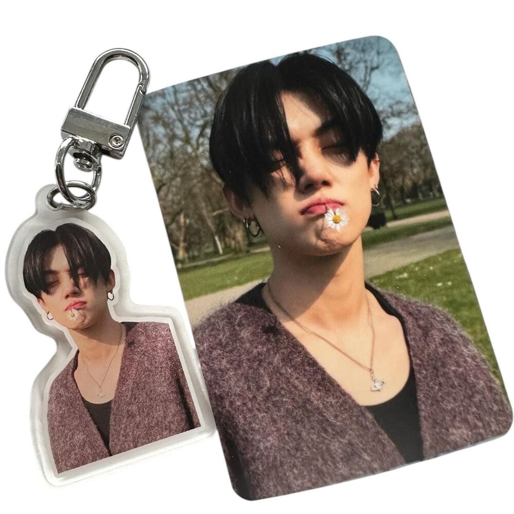 Yeonun Kpop Tomorrow x Together TXT Keychain Bias Gift MOA Photocard Picture Pic